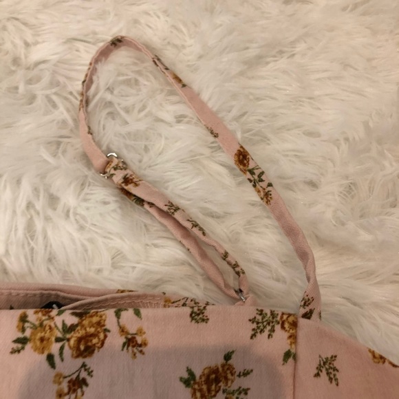 Pink Floral Crop Top - Picture 5 of 8